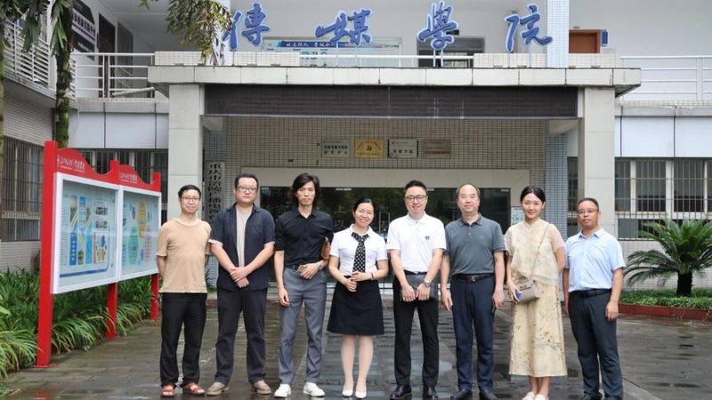 易拉宝材质，如何选择更适合的？**